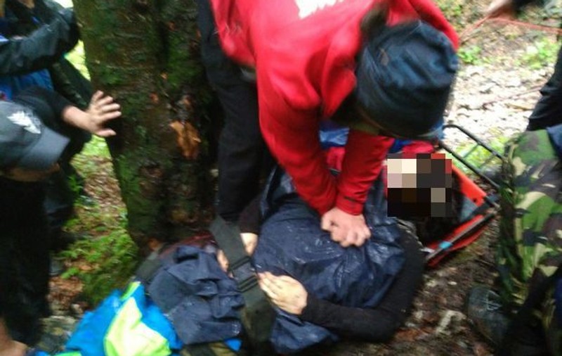 UPDATE | Turista care a căzut într-o prăpastie, pe Jepii Mici, a murit (FOTO)