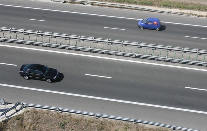 Ponta: "Şoferii nu vor mai plăti taxa pentru Autostrada Soarelui în week-end, până la 31 august inclusiv"
