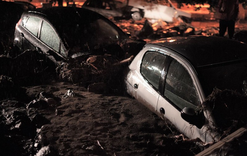 VIDEO | Inundații devastatoare în Sardinia. 150 de persoane evacuate și cel puțin 3 morți