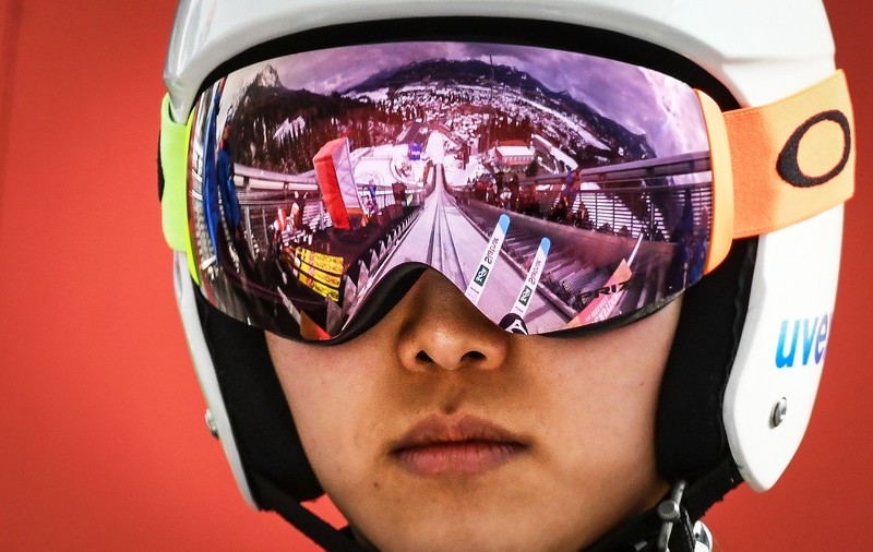 Sara Takanashi este regina săriturilor cu schiurile. Nipona a câştigat pentru a doua oară Cupa Mondială