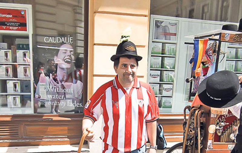 Mii de suporteri ai echipelor Athletic Bilbao și Atletico Madrid au luat cu asalt cârciumile | FOTO