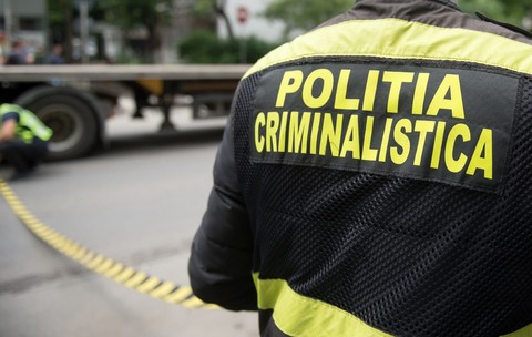 Un tânăr din Brăila a fost înjunghiat pe stradă. Agresorul, supărat că victima i-ar fi făcut avansuri iubitei sale