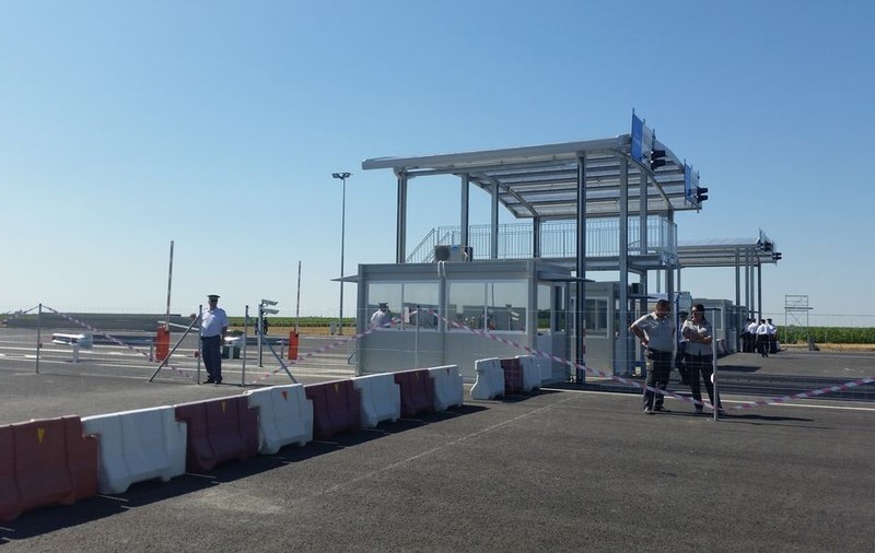 Atenţionare de călătorie în Grecia! Mai multe puncte de trecere a frontierei sunt blocate!