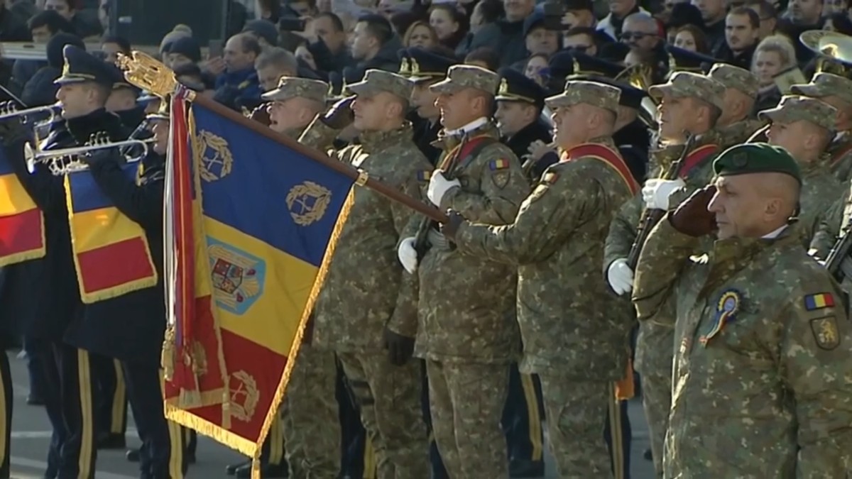 parada alba iulia 1 decembrie
