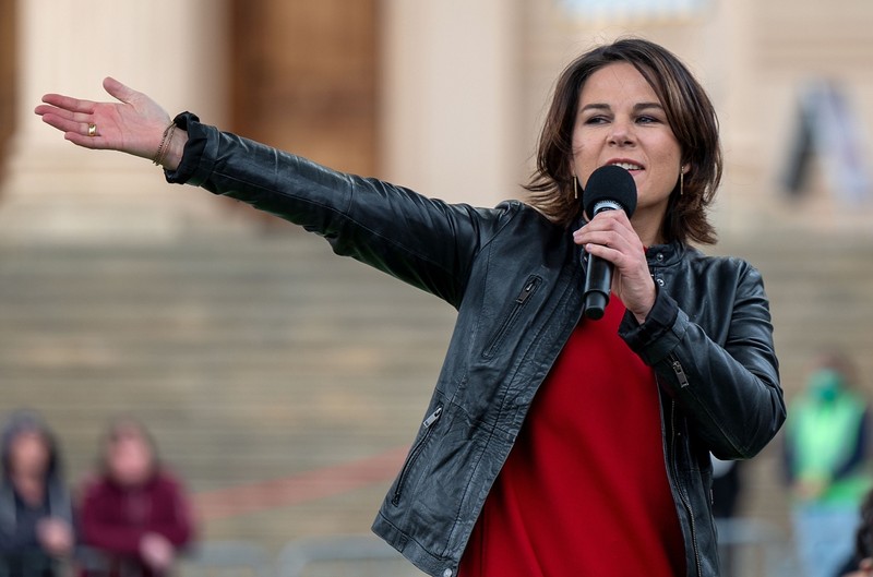 Verzii Annalenei Baerbock ar putea intra la guvernare cu oricare dintre cele două partide mari Foto: Hepta