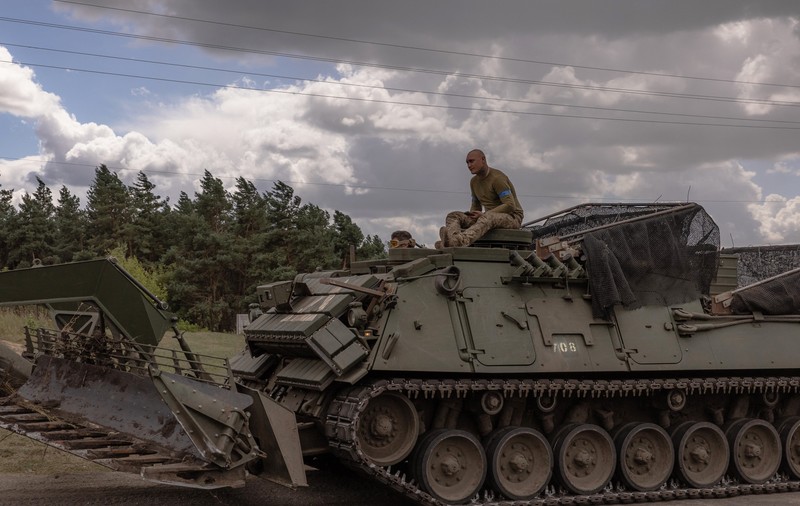 Război în Ucraina, ziua 940 | Zelenski spune că armata ucraineană a redus potențialul rusesc de a ataca pe frontul de est