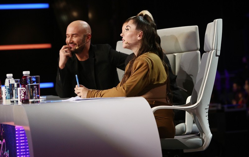 Reacția lui Mihai Bendeac când a văzut-o pe Nicole Cherry cu burtica de gravidă: „Îți dai seama cât de bătrân ești”