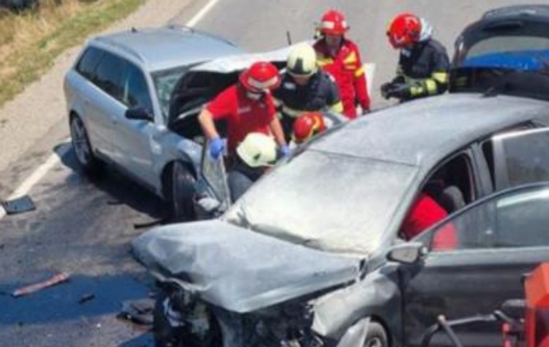 Accident grav în Satu Mare: opt persoane au ajuns la spital