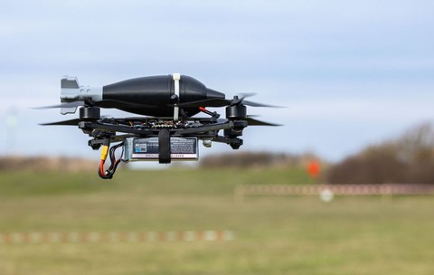 Președintele și premierul unei țări NATO au fost duși în buncăr, din cauza unor drone: aeroport închis și transportul public blocat