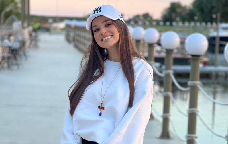 Theo Rose a învățat franceza de la unul dintre cei mai cunoscuți investitori străini din România. „M-a sunat cu videocall”