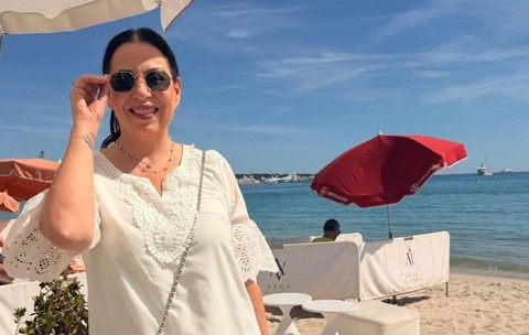 Oana Roman, apariție surprinzătoare pe o plajă din Cannes. Ce mesaj le-a transmis celor care o critică. „Îi las să o vadă”