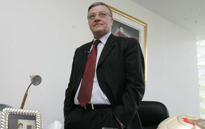Sandu: "Indiferent de rezultatul cu Franţa, Piţurcă rămâne!"