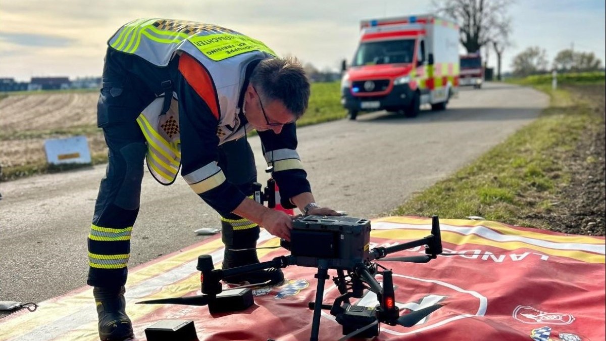 Șoferul a fost căutat, inclusiv, cu drone. Foto Facebook