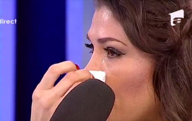 ALINA PUŞCAŞ RUPE TĂCEREA! Cu lacrimi în ochi DEZVĂLUIE DEDESUBTURILE DIVORŢULUI! 