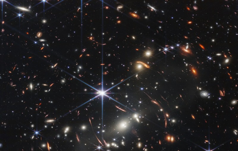 Cele mai clare și îndepărtate imagini ale Universului, realizate de telescopul Webb și date publicității de NASA