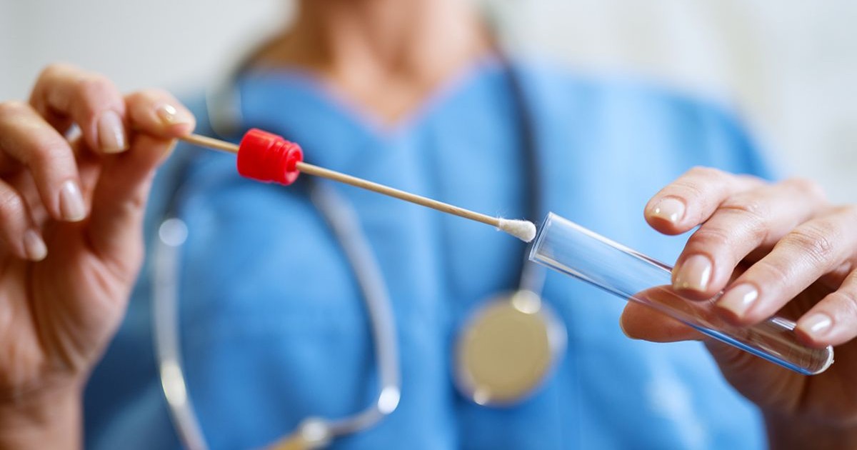 Preoteasa din Vaslui căreia soțul i-a cerut să facă test de paternitate a preferat să plătească amenzi, în loc să respecte dispozițiile judecătorilor