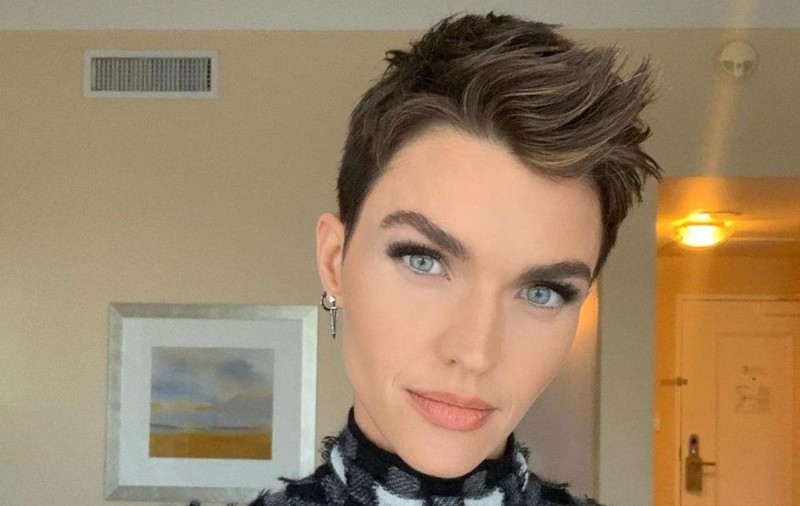 Actrița Ruby Rose, operată de urgență. Ar fi putut paraliza după ce s-a accidentat în timpul unei cascadorii