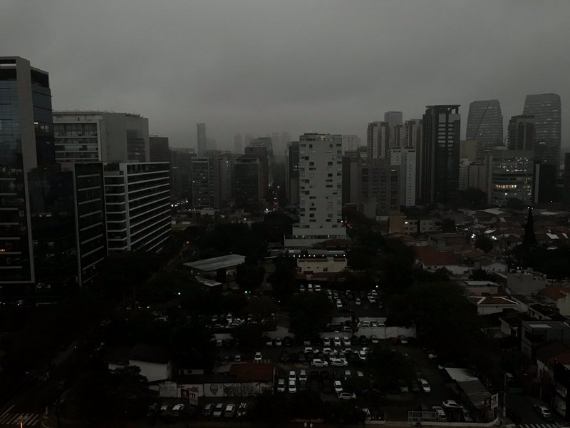 São Paulo a fost cufundat în beznă timp de o oră, în plină zi