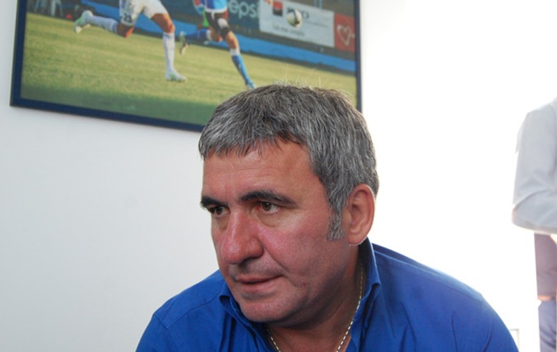 Foto | Gică Hagi are 300 de copii
