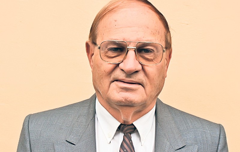 Psihopedagogul Paul Zărna, candidat la şefia FRF, pretinde că tricolorii vor rupe norii după ce-i va motiva el