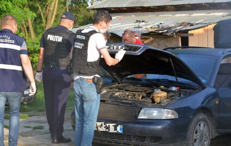 Percheziții în forță în Urziceni. Zeci de persoane bănuite de furt calificat, verificate de polițiști