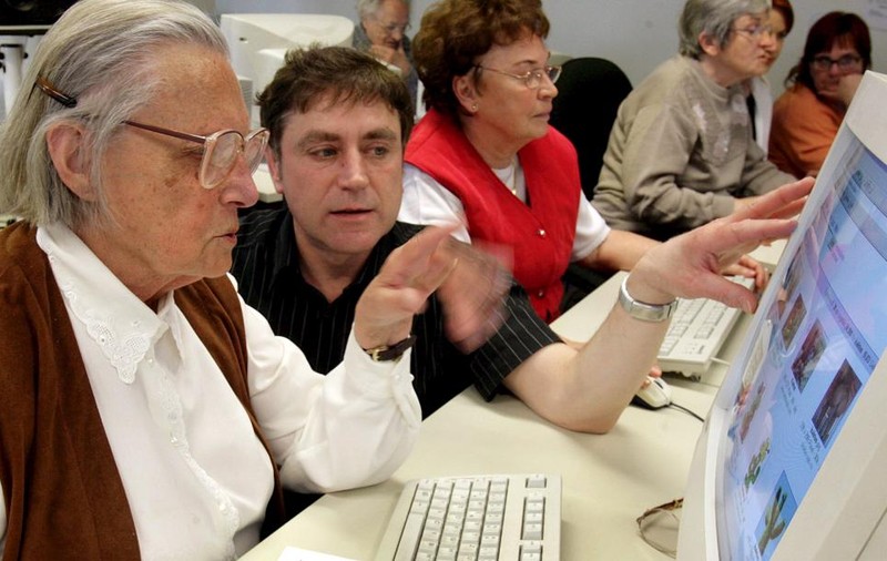 Utilizarea Internetului face bine la creier