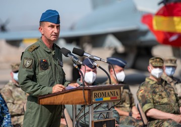 Șeful Statului Major al Forțelor Aeriene, generalul-locotenent Viorel Pană | Foto: Hepta