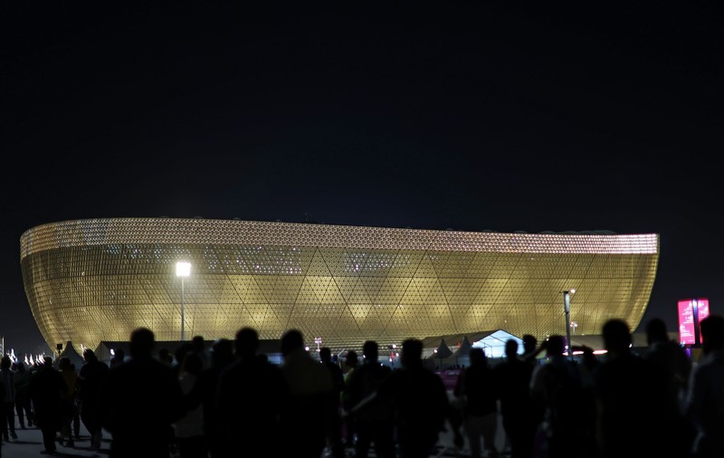 Un muncitor migrant a murit în Qatar, după ce a căzut de la etajul opt al stadionului Lusail. Familia cere explicații