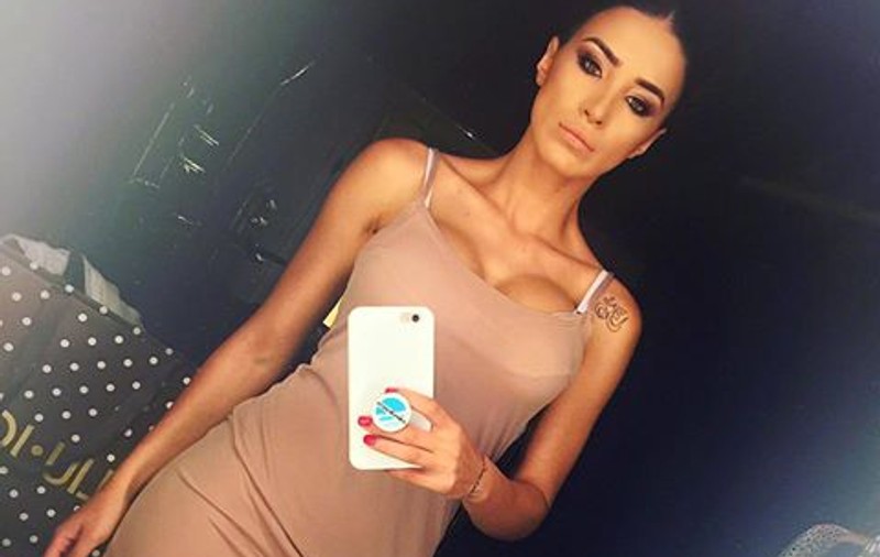 VIDEO EXCLUSIV / Adelina Pestrițu își hărțuiește medicul și la 4 dimineața. Silicoanele îi creează atacuri de panică