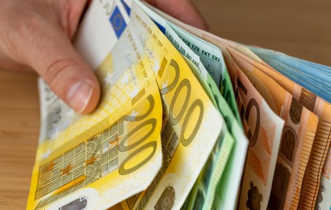 Mai multe bancnote de euro. Poză cu caracter ilustrativ. Foto: Shutterstock