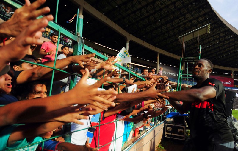 GALERIE FOTO / Usain Bolt s-a lăsat de alergat şi s-a apucat de alt sport