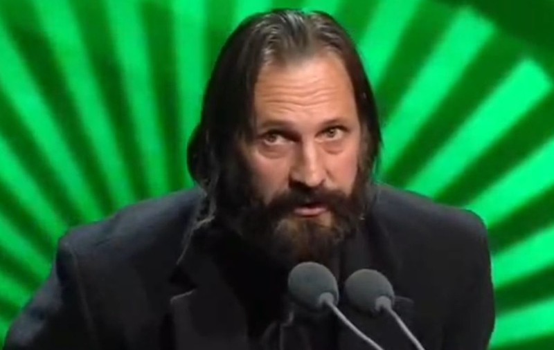 Actorul Bogdan Farcaș, mesaj emoționant pentru mama lui, pe scena de la Teatrul Național din București, la Gala Premiilor Gopo 2026