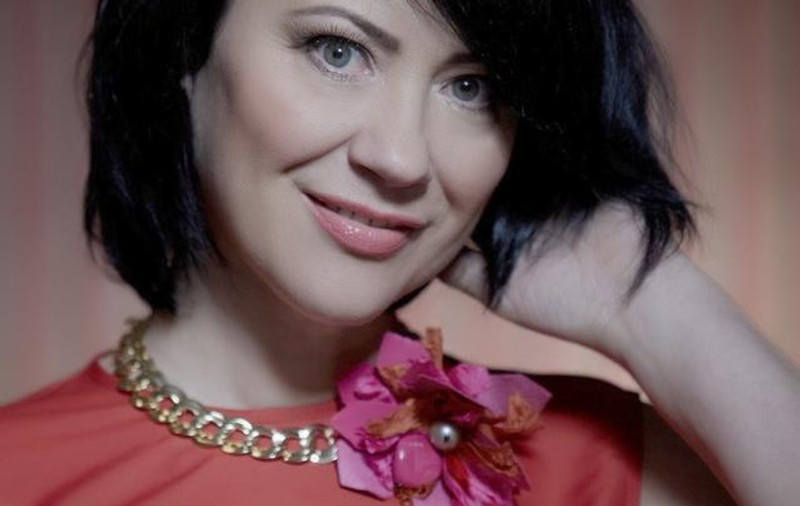 Ce mamă FRUMOASĂ are Natalia Barbu! NU o să-ți vină să crezi câți ani are! | FOTO