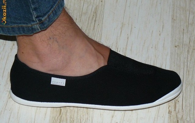 Foto | Bărbaţii s-au întors la espadrile