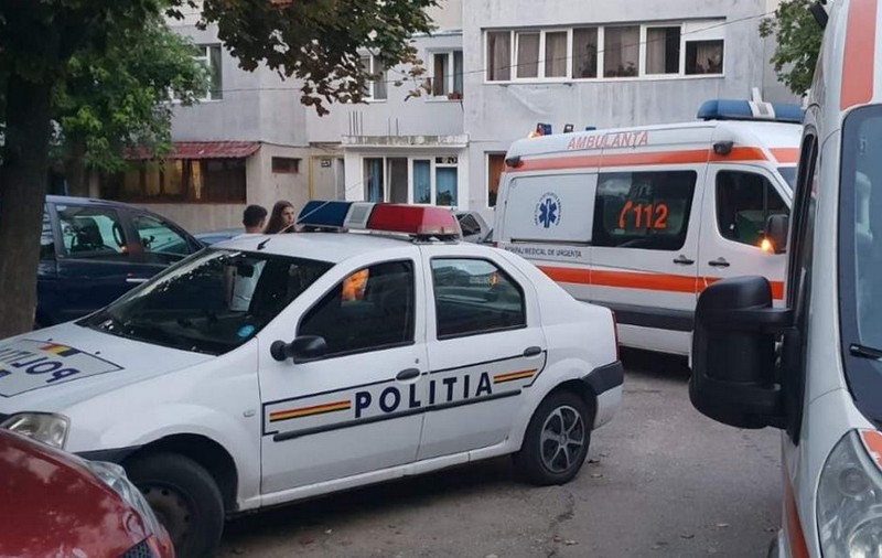 O fetiță de 11 ani din Pitești a fost găsită spânzurată în balconul apartamentului
