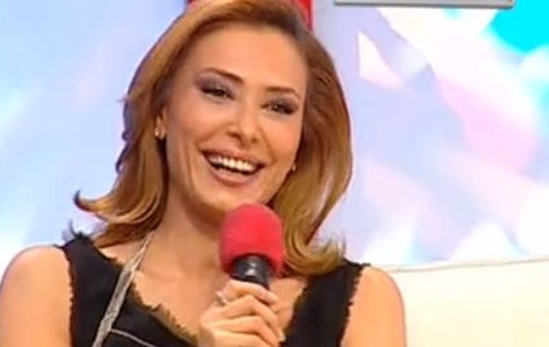 IULIA VÂNTUR se DESTĂINUIE! ADEVĂRUL GOL-GOLUŢ despre RELAŢIA cu SALMAN KHAN!