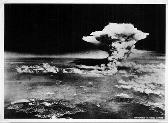 Explozia de la Hiroshima, fotografiată de armata SUA | Foto: EPA/A PEACE MEMORIAL MUSEUMHANDOUT