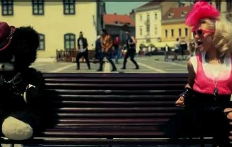 Premieră Libertatea.ro | Amna a lansat videoclipul piesei "Tell me why"