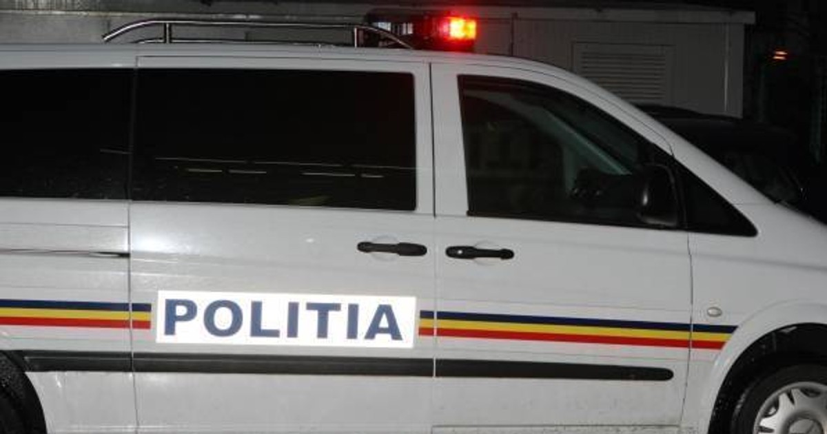 Focuri de armă trase pentru prinderea unui tănăr fără permis