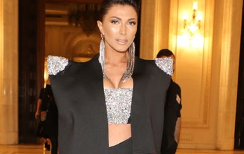 FOTO/ Ilinca Vandici, și decoltată, și cu buricul la vedere, la Gala Elle Style Awards 2018