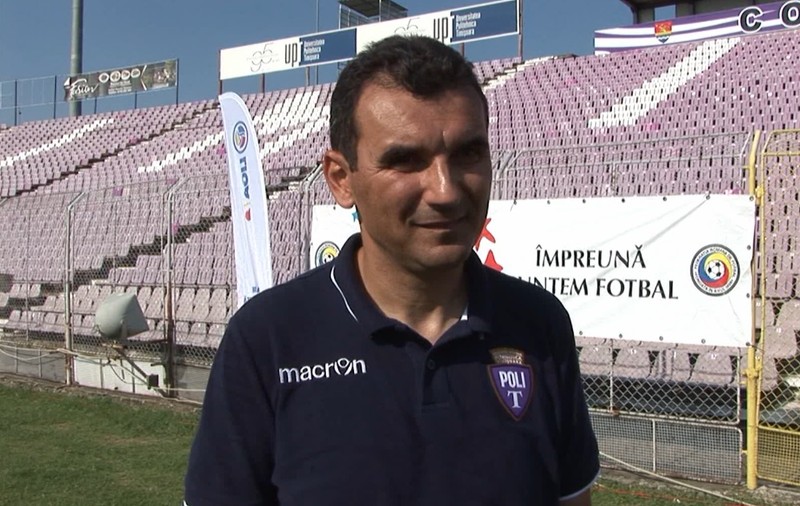 Cosmin Petruescu, antrenorul de la Poli Timișoara, s-a lăsat de fotbal la 26 de ani. Lui trebuie să-i mulțumească Mihai Pintilii