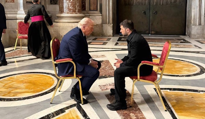 Volodimir Zelenski este presat de administrația Trump să accepte cât mai curând un acord de pace. Foto: Facebook/ Biroul Președintelui