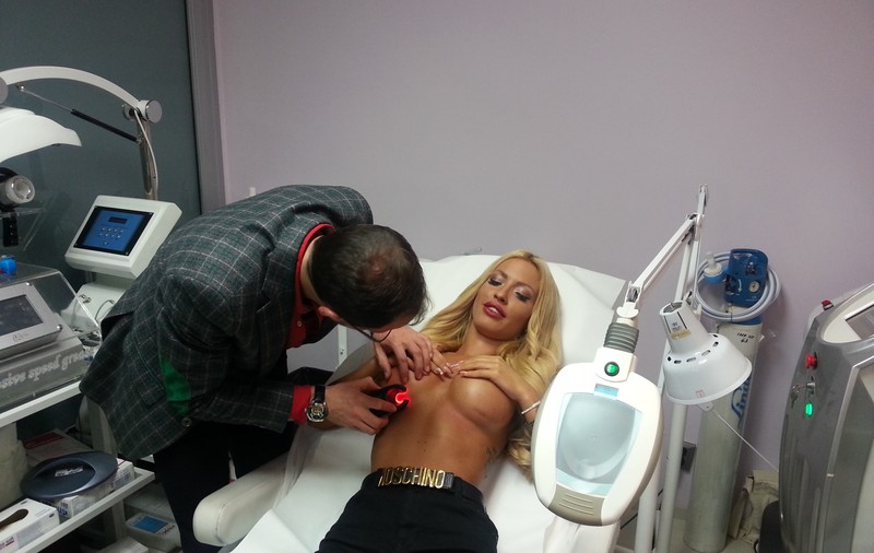 Loredana Chivu își repară cicatricile și își mărește din nou sânii! Va arunca TOATE SUTIENELE | FOTO