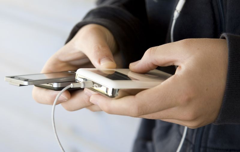 Biletul pentru metrou se poate cumpăra prin telefonul mobil