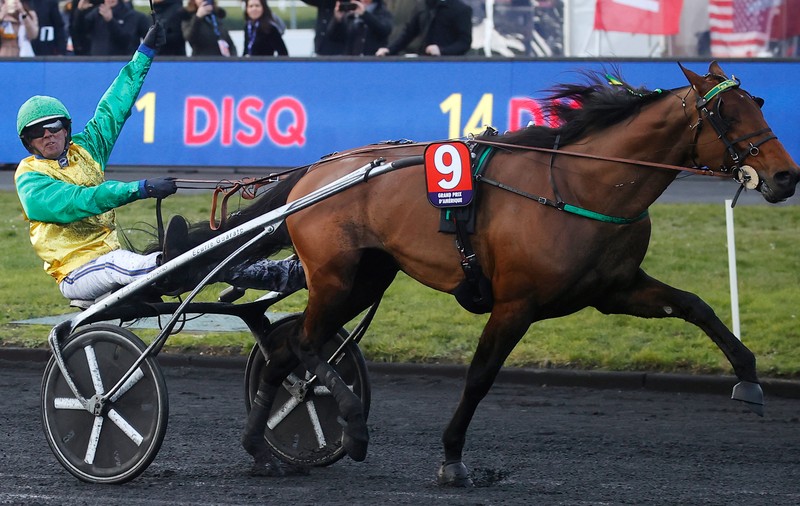 Cai putere! Libertatea a fost la Grand Prix D’Amerique, de pe hipodromul Vincennes din Paris, un eveniment hipic planetar. Campionul mondial de trap a încasat 900.000 de euro