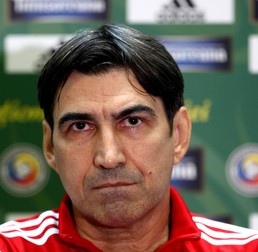 Victor Pițurcă, în locul lui Dan Petrescu la CFR Cluj? ”Eu așa am auzit!”. „Bomba” verii stă să explodeze în Gruia
