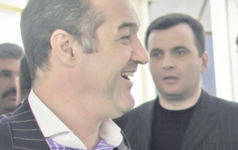 Vrea bani, ce puii lui!