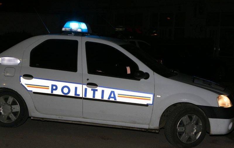 Interlopii din Capitală s-au bătut în plină stradă cu bâte şi săbii