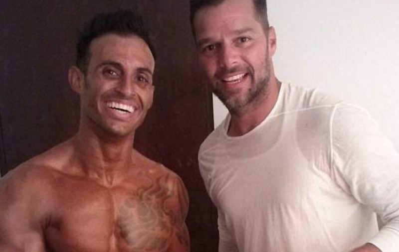 El este fratele lui Ricky Martin. Este tot numai mușchi | FOTO