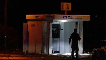 Acest bancomat din Mainz a fost aruncat în aer